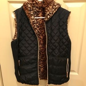 Navy vest with leopard lining